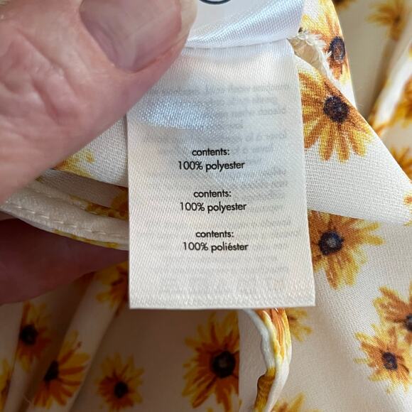 WeWoreWhat Ivory Billow Sleeve Ditsy Daisy Open Back Crop Top Blouse Large NWT - Picture 9 of 12